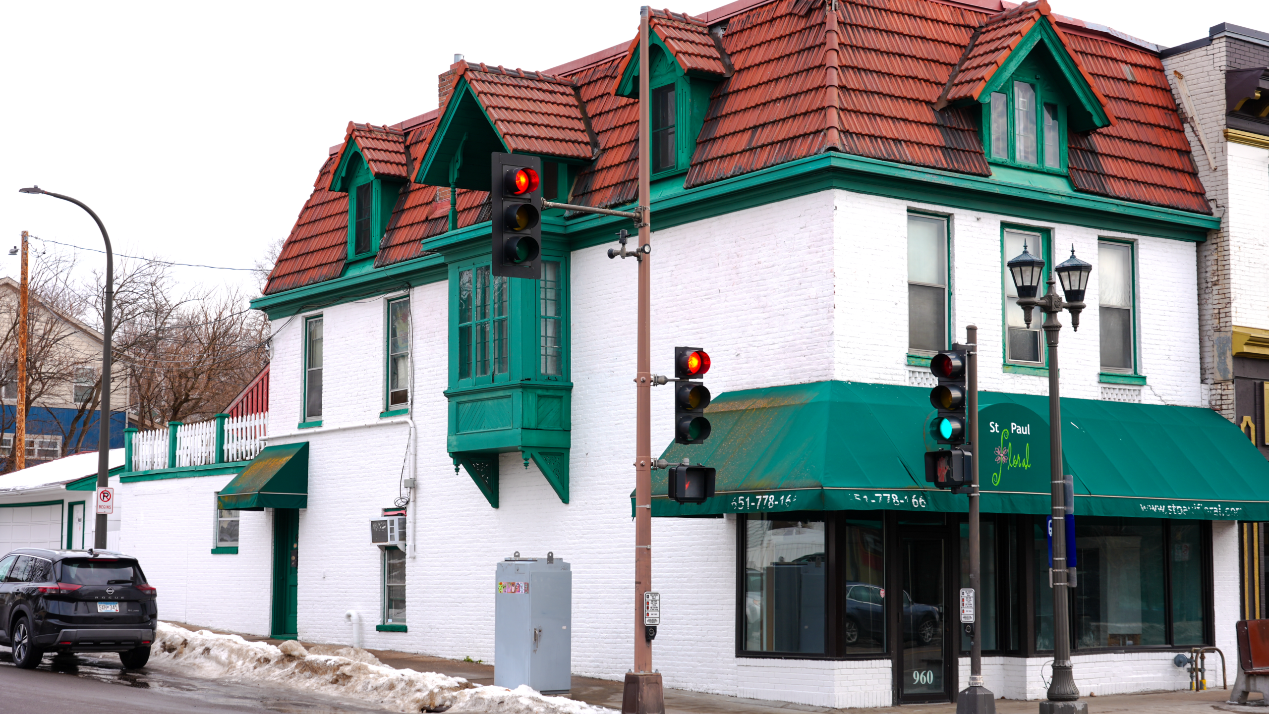 Exterior photo of 960 Payne Ave